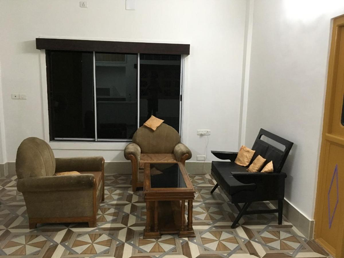Vamoose S Das Homestay Агартала Экстерьер фото