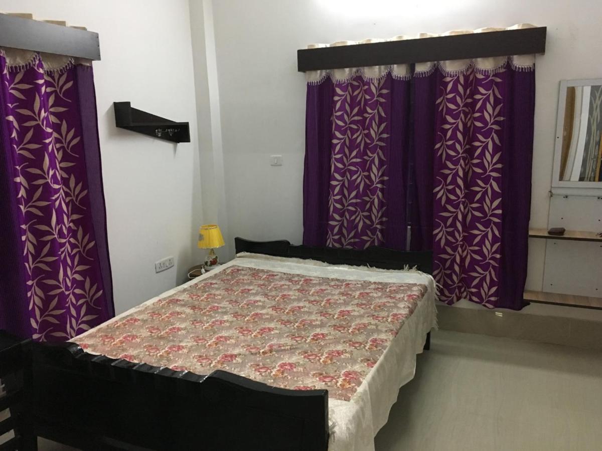 Vamoose S Das Homestay Агартала Экстерьер фото